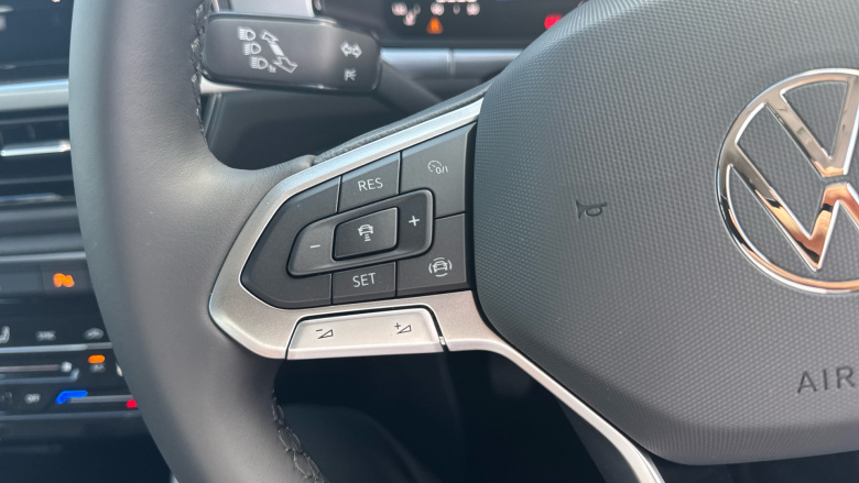 Volkswagen T-Roc 1.0 TSI 115 Life 5dr Petrol Hatchback